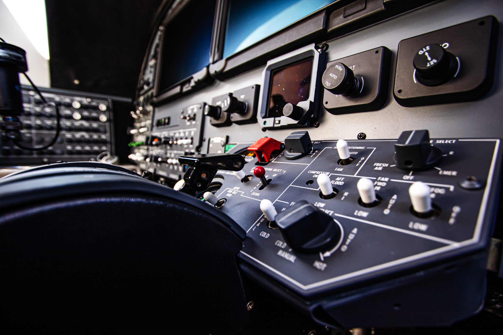 Flight_Deck06_bfcy9t.jpg