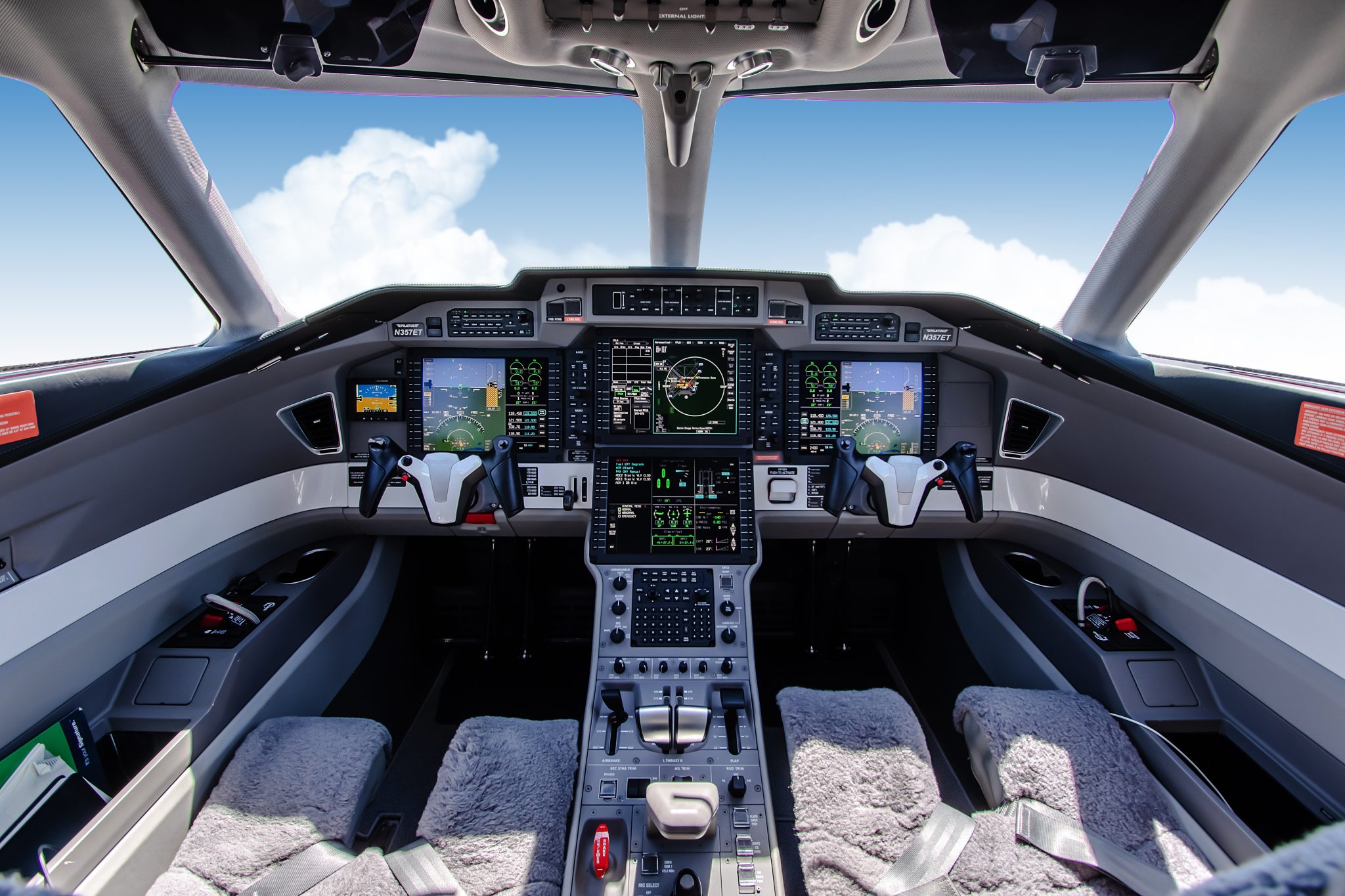 Flight_Deck1_gmym6y.jpg