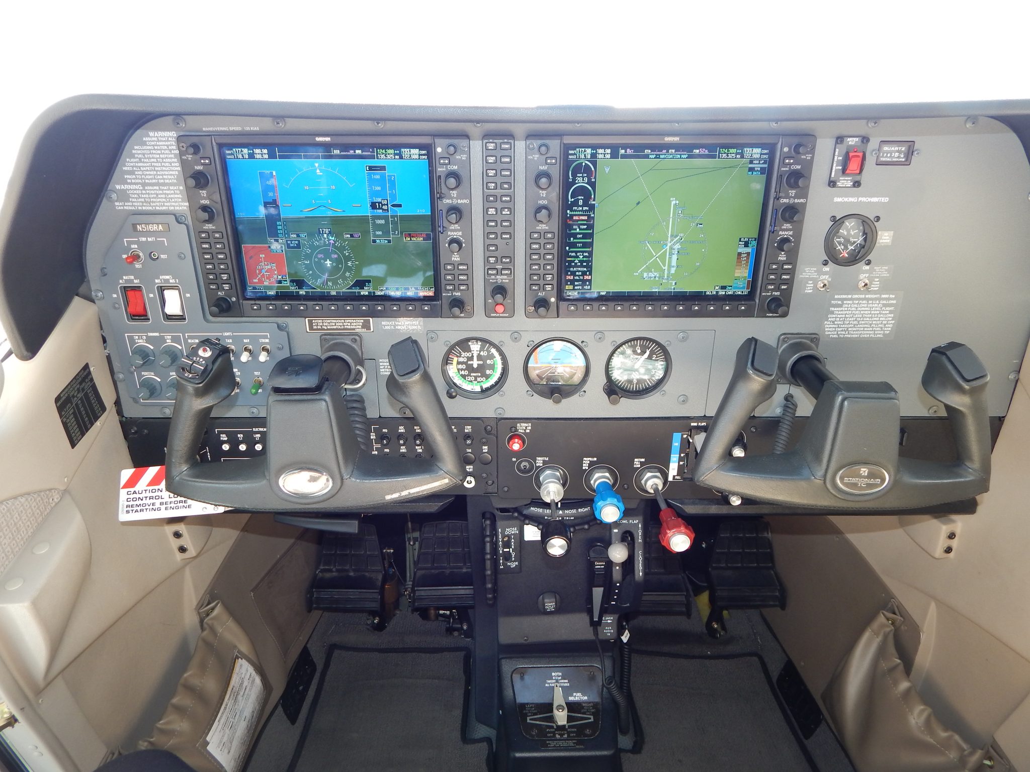 N516RA-_Panel_wzydtw.jpg