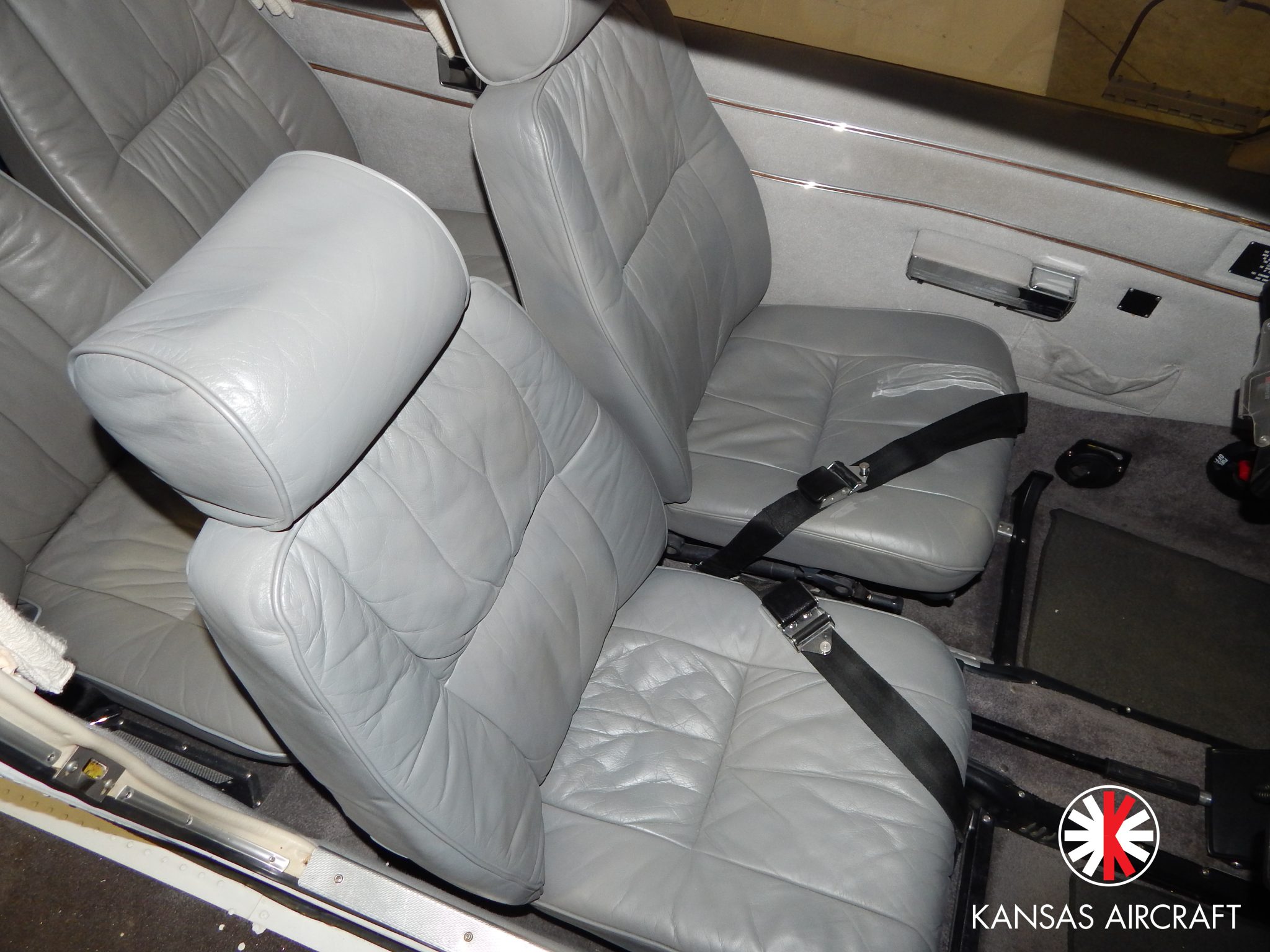 N92239-_Front_Seats_zqfxwy.jpg