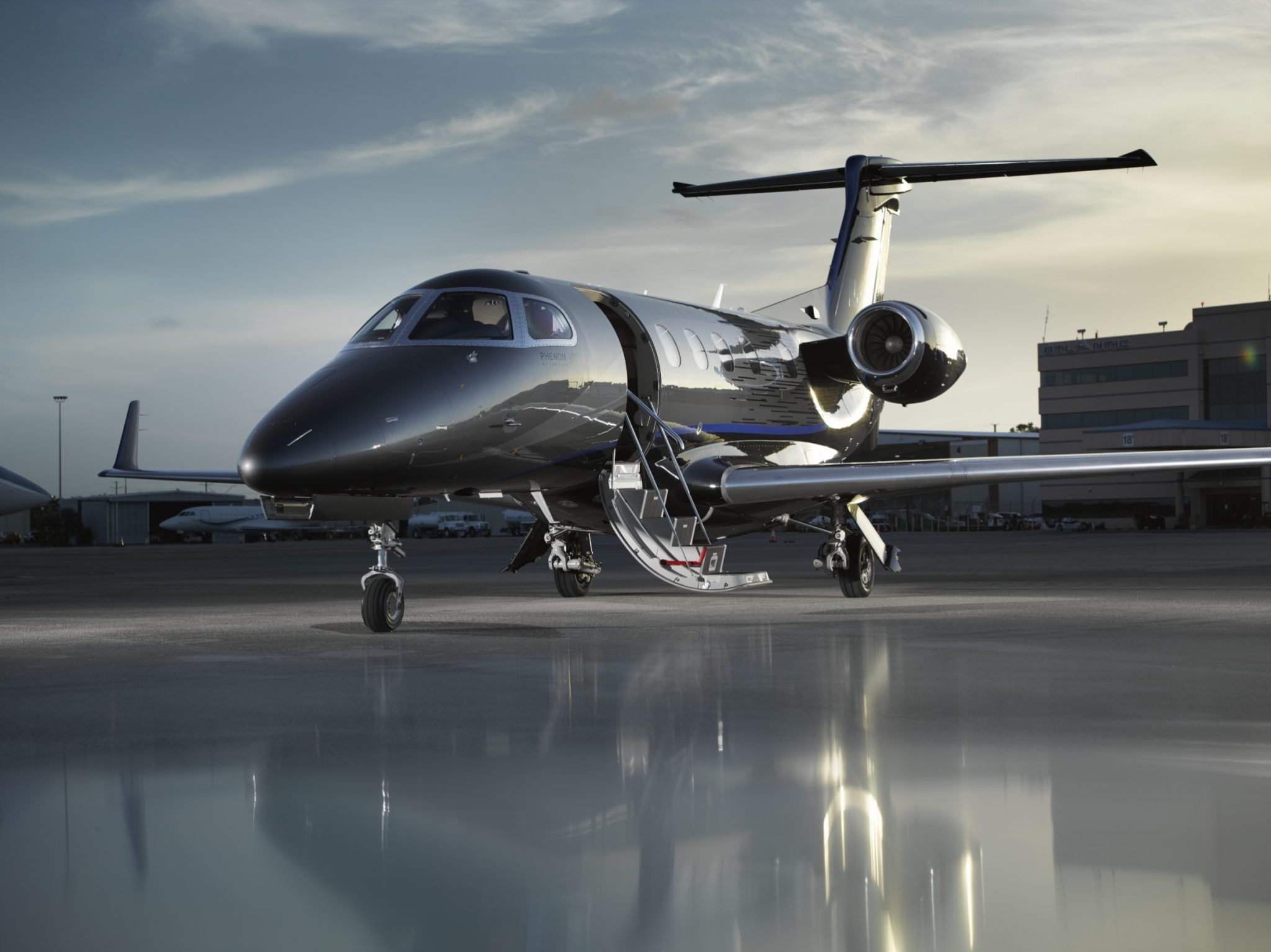 FR PHENOM 300 N422RS 26