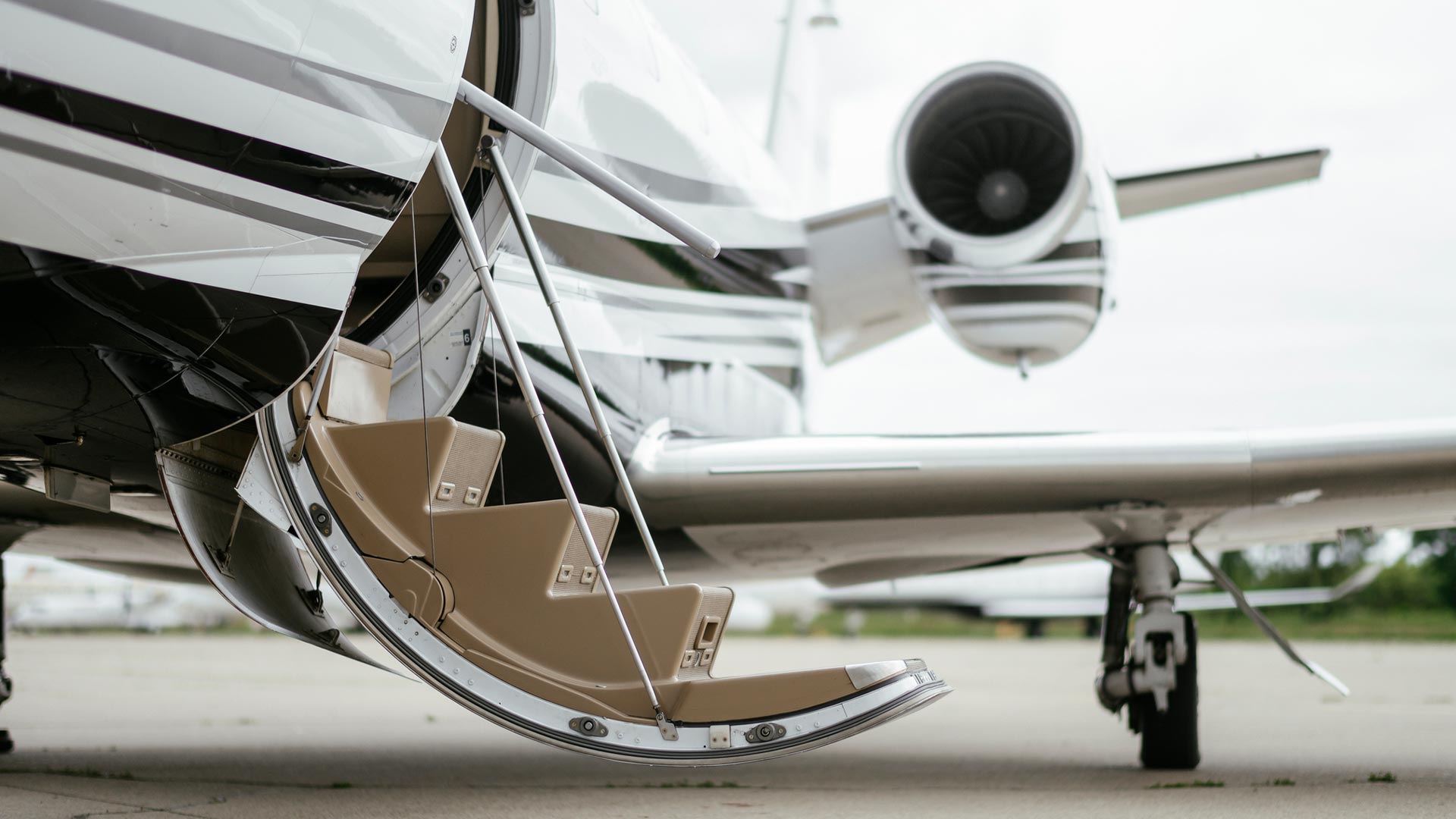 Navigating the Pre-Owned Aircraft Sales Market: A Strategic Approach