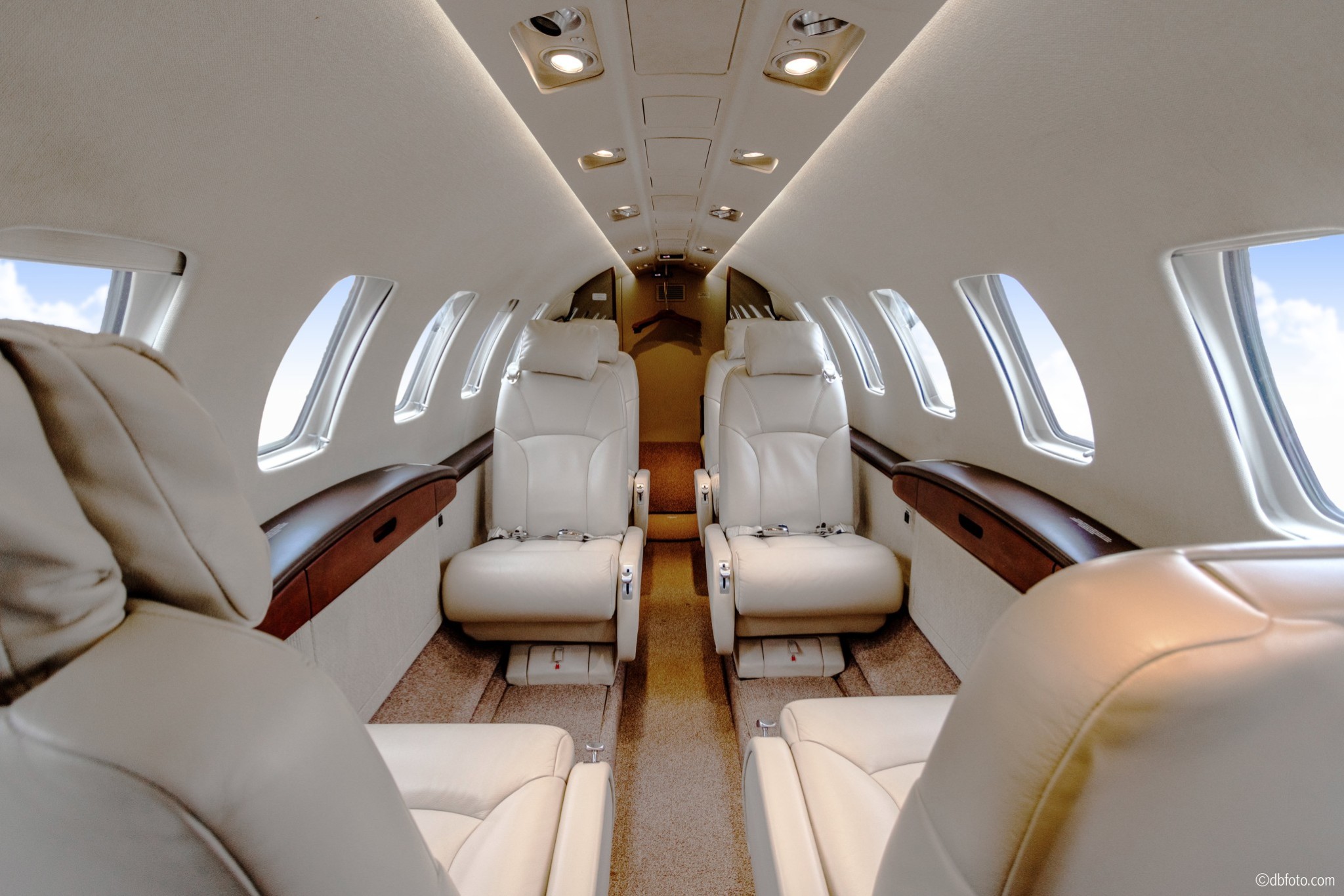 Cabin ©dbfoto.com1