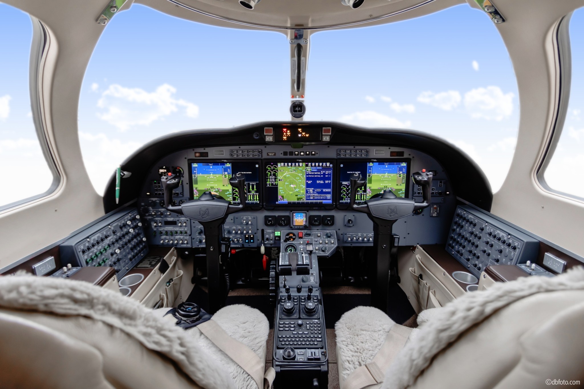 Flight Deck ©dbfoto.com1