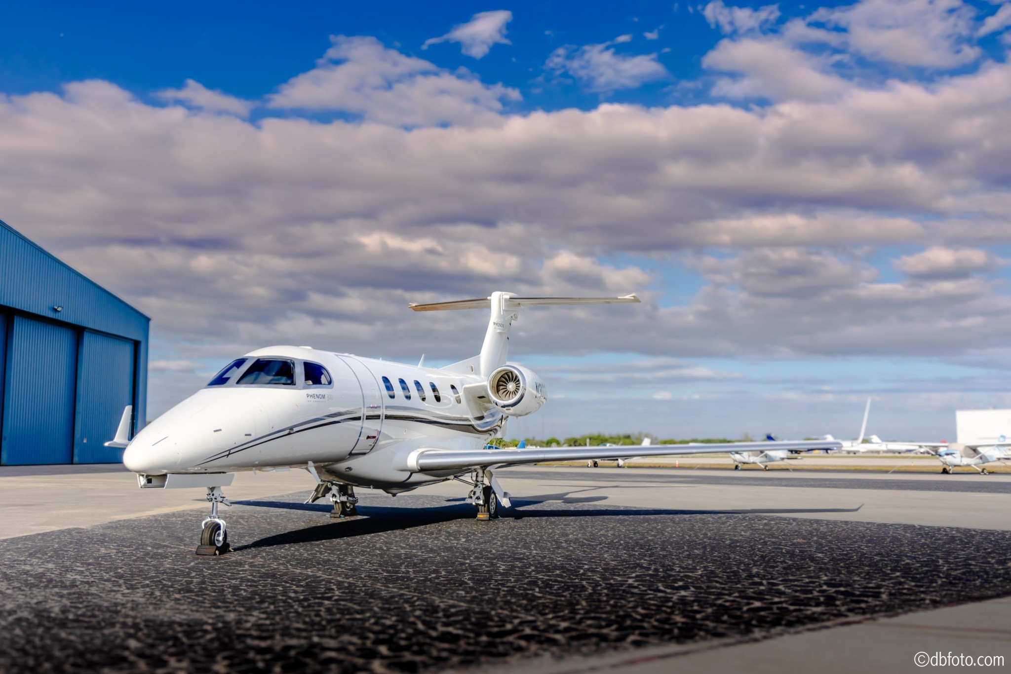 2014 Phenom 300 SN 50500204