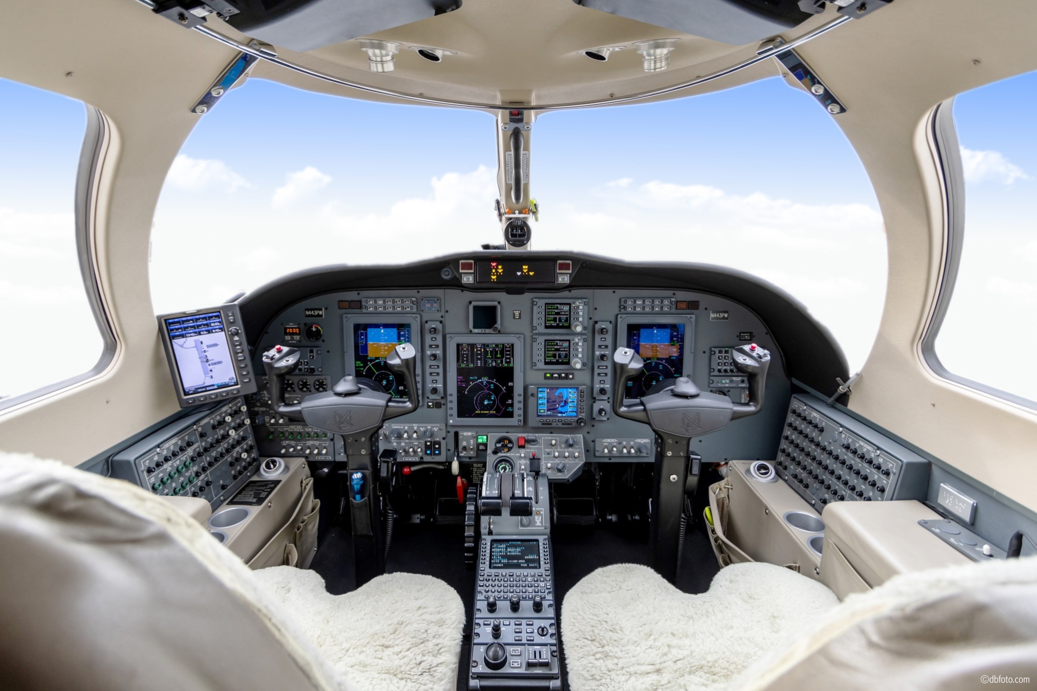 Flight Deck ©dbfoto3