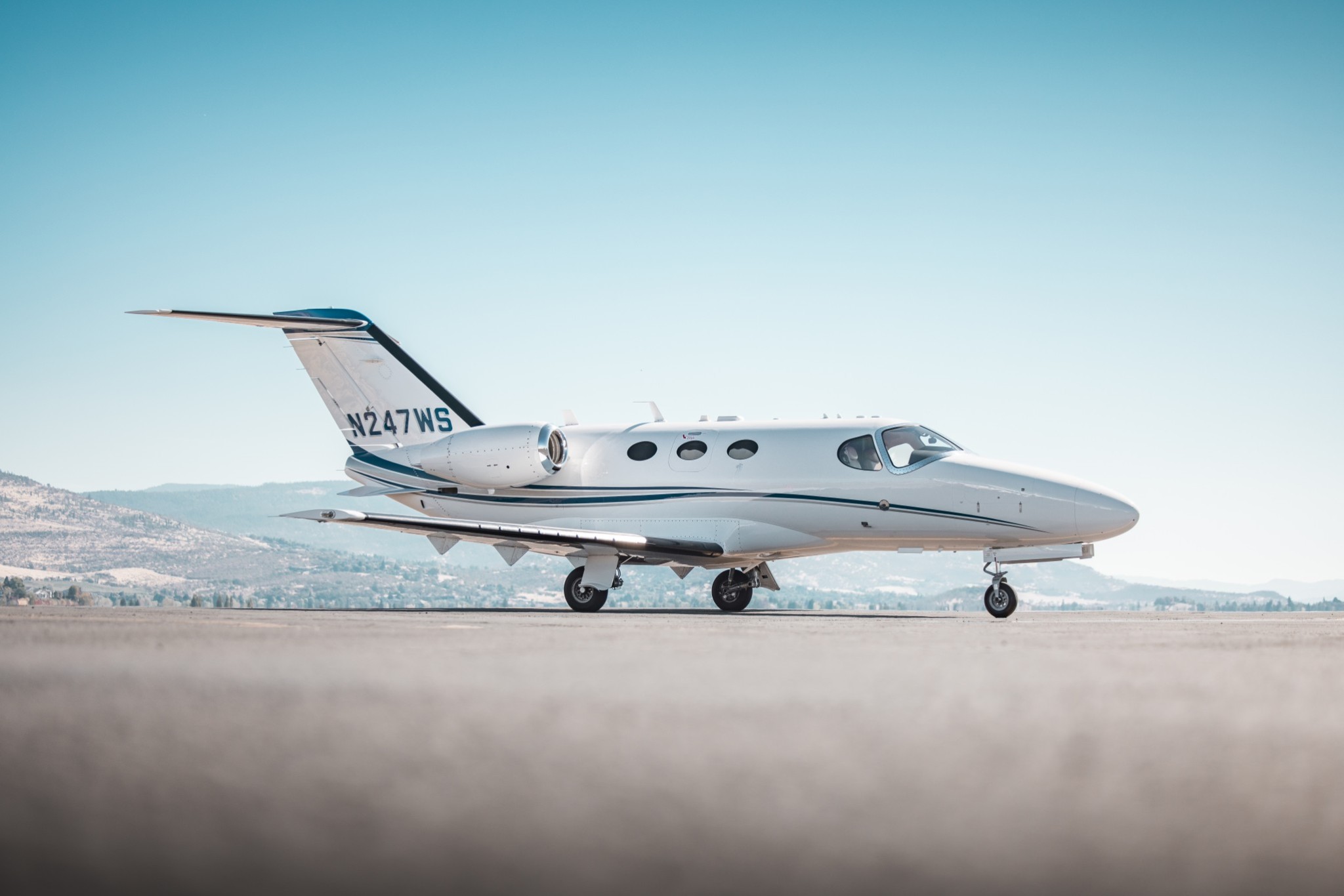 N247WS-32