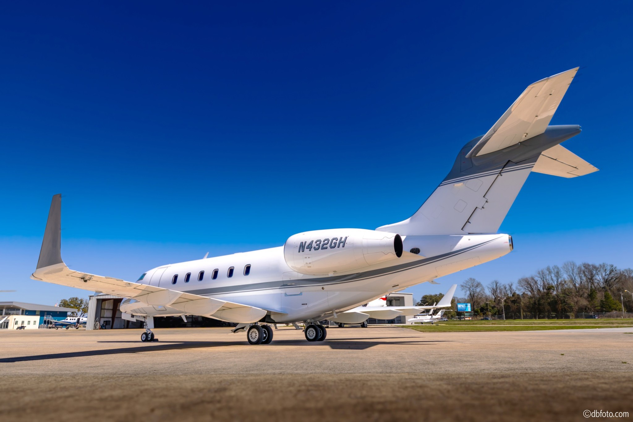 ©dbfoto Exterior24
