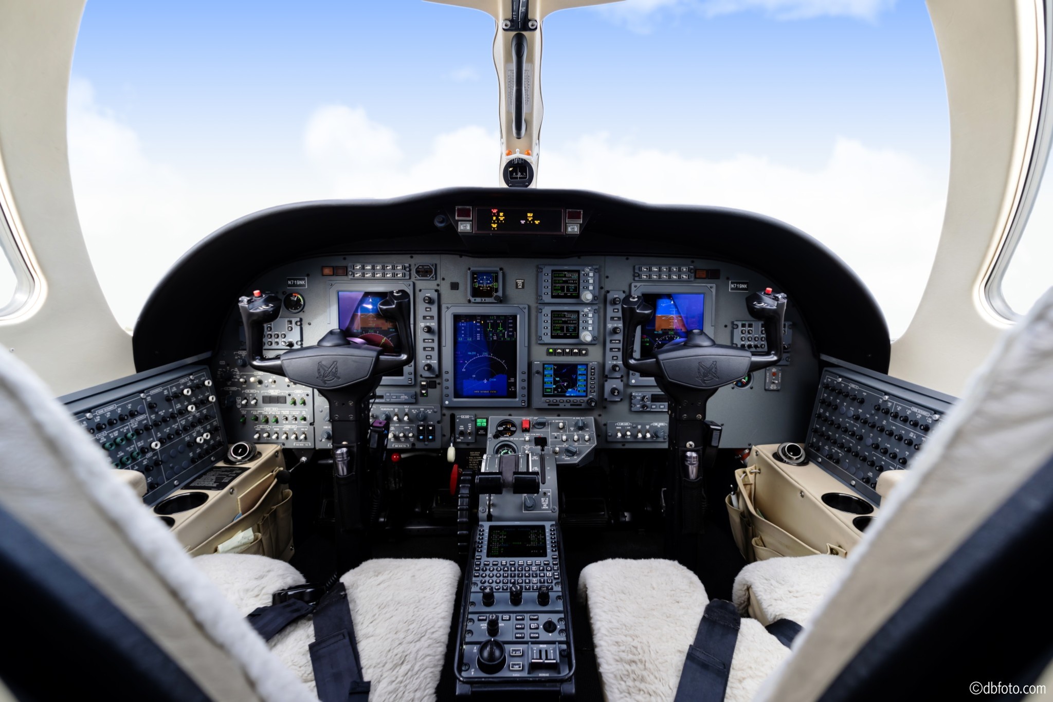 ©dbfoto Flight Deck20