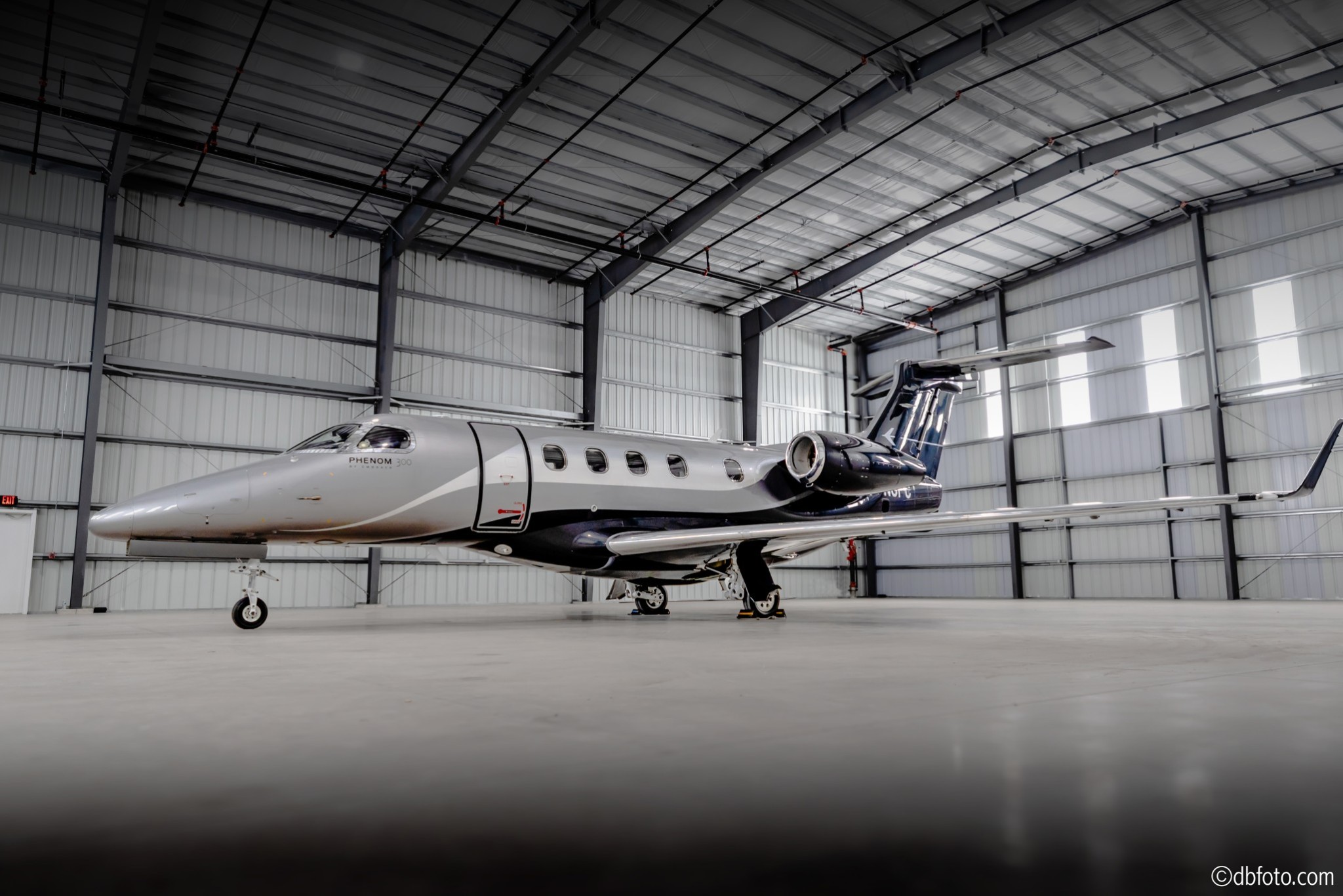 2011 Embraer Phenom 300 SN 50500043