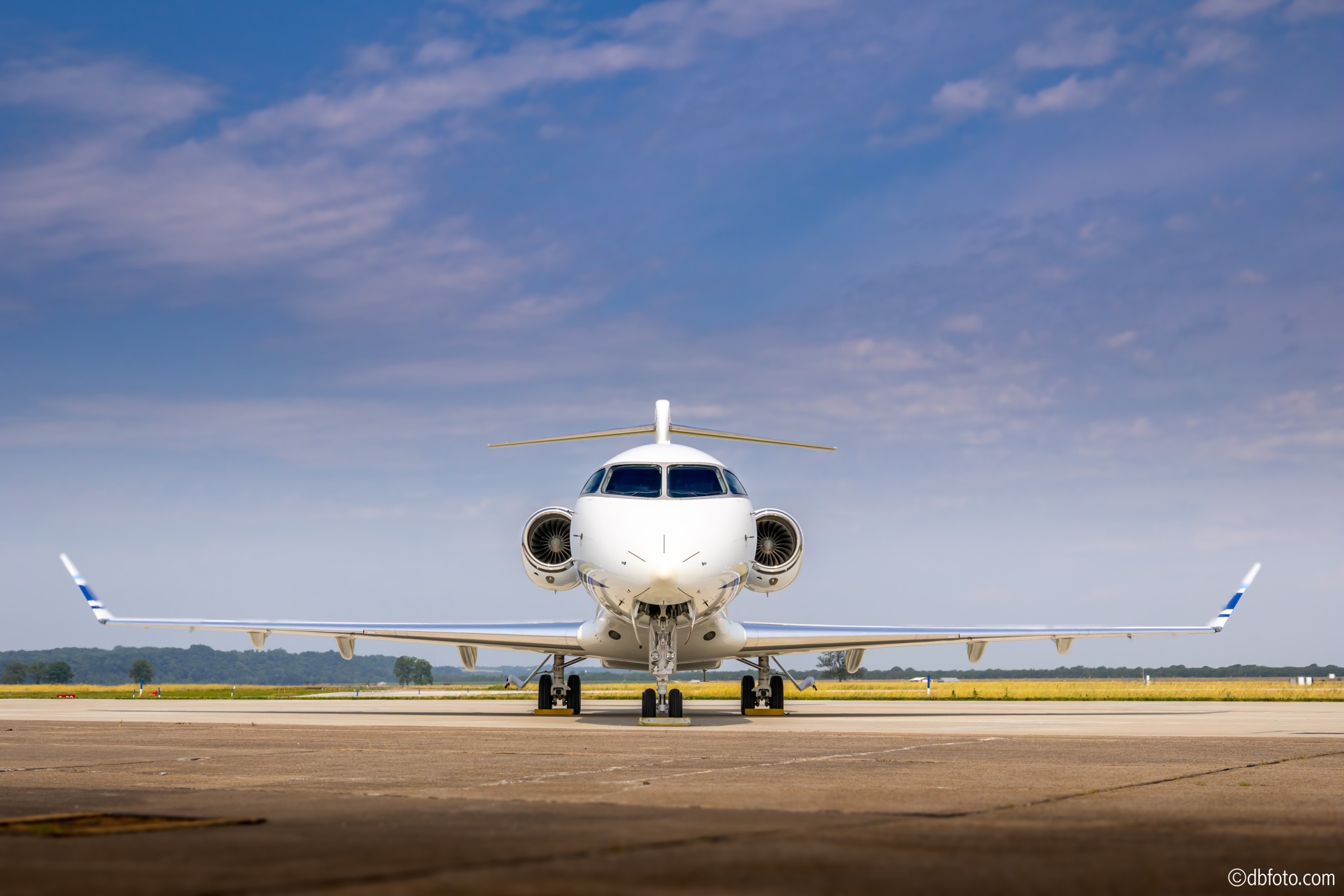 2015 Challenger 350 SN 20579 - jetAVIVA - Life Is Short, Fly a Jet.