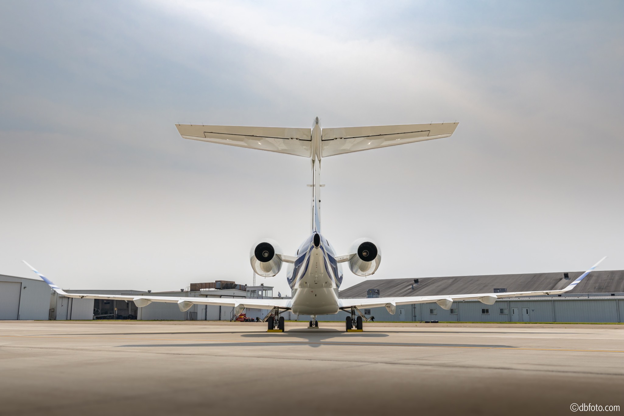 2015 Challenger 350 SN 20579 - jetAVIVA - Life Is Short, Fly a Jet.