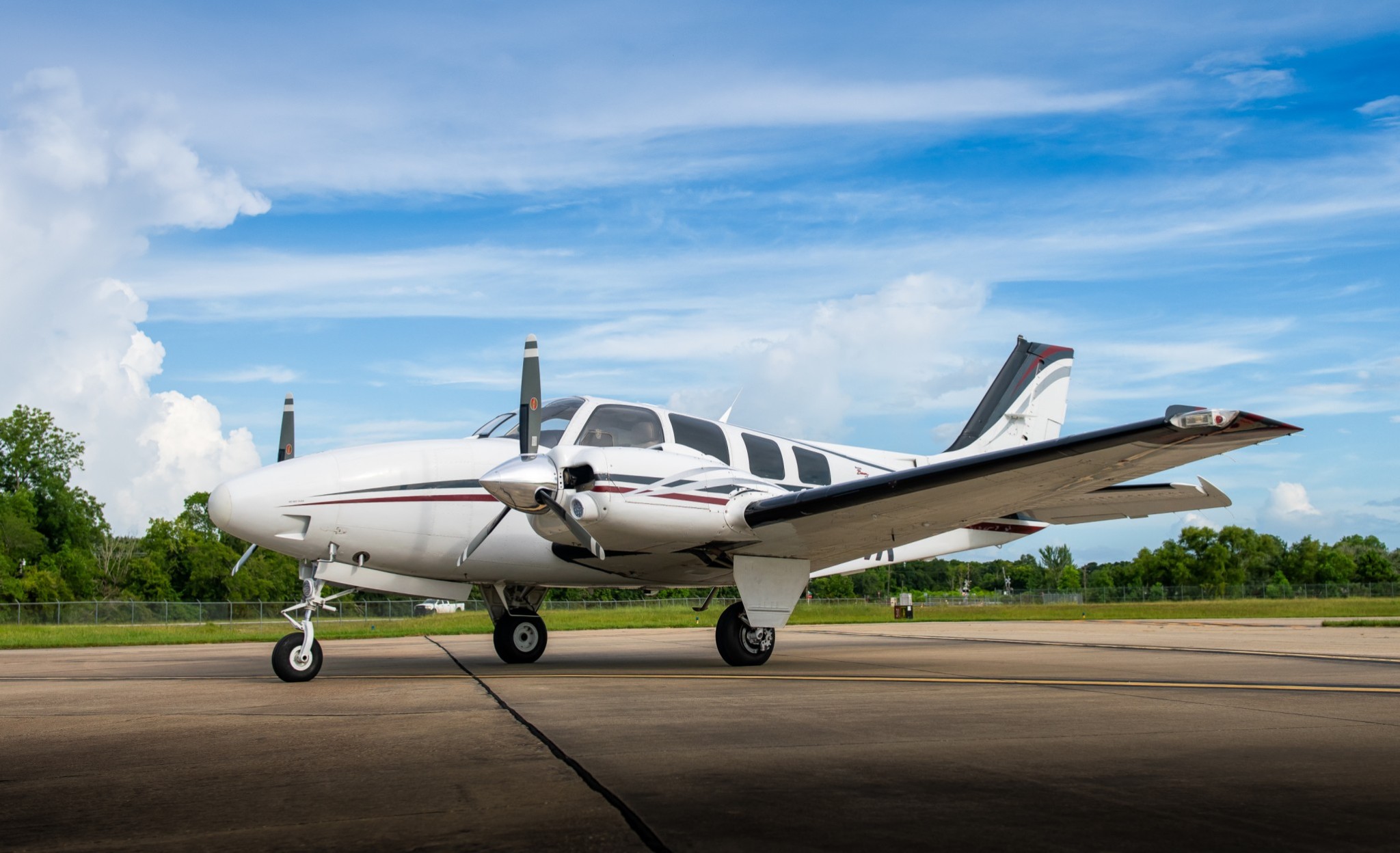 2001 Beechcraft Baron 58 SN TH-1981