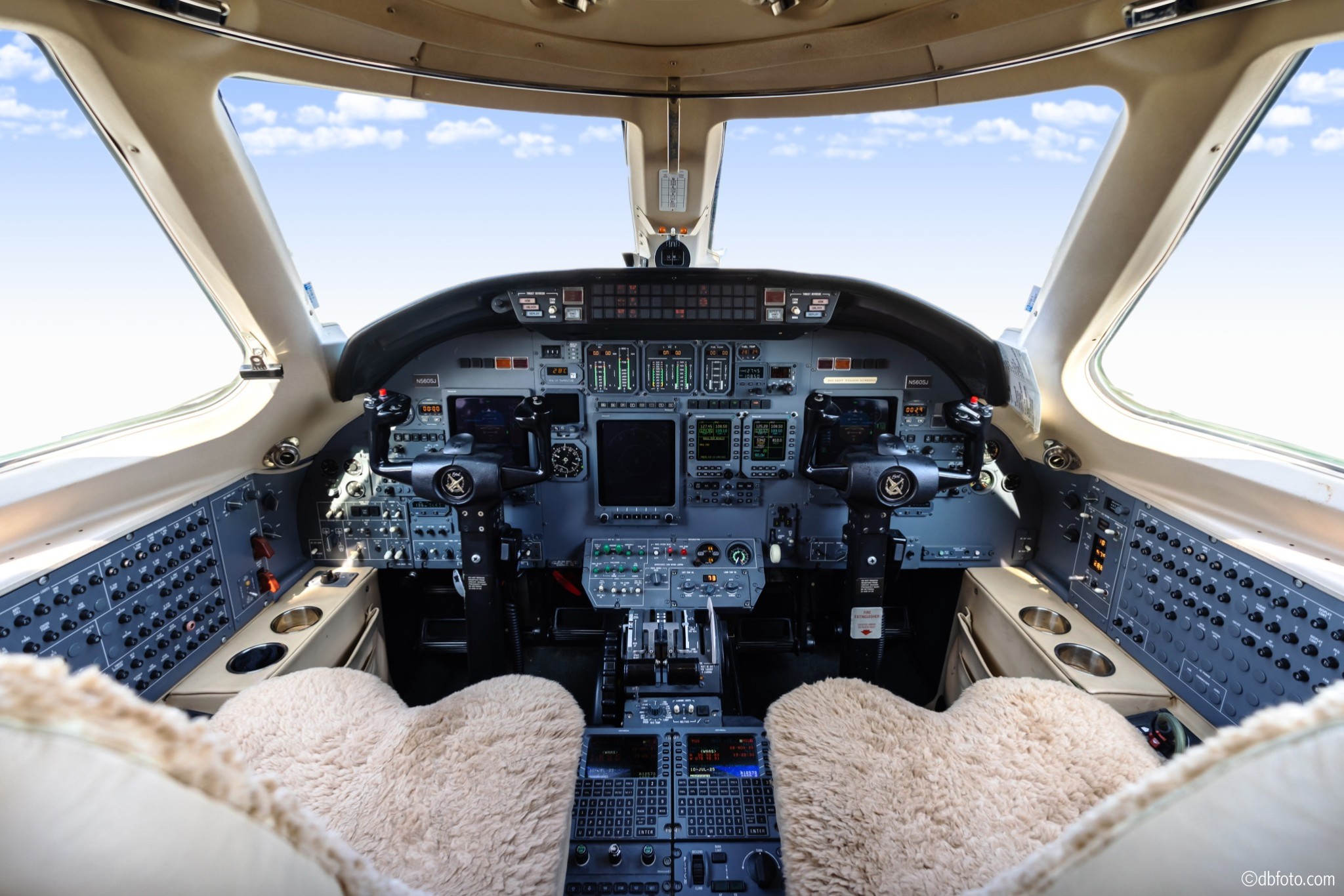 ©dbfoto Flight Deck1