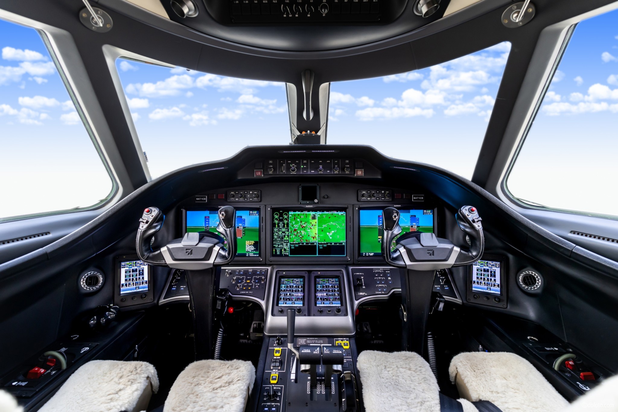 ©dbfoto Flight Deck1