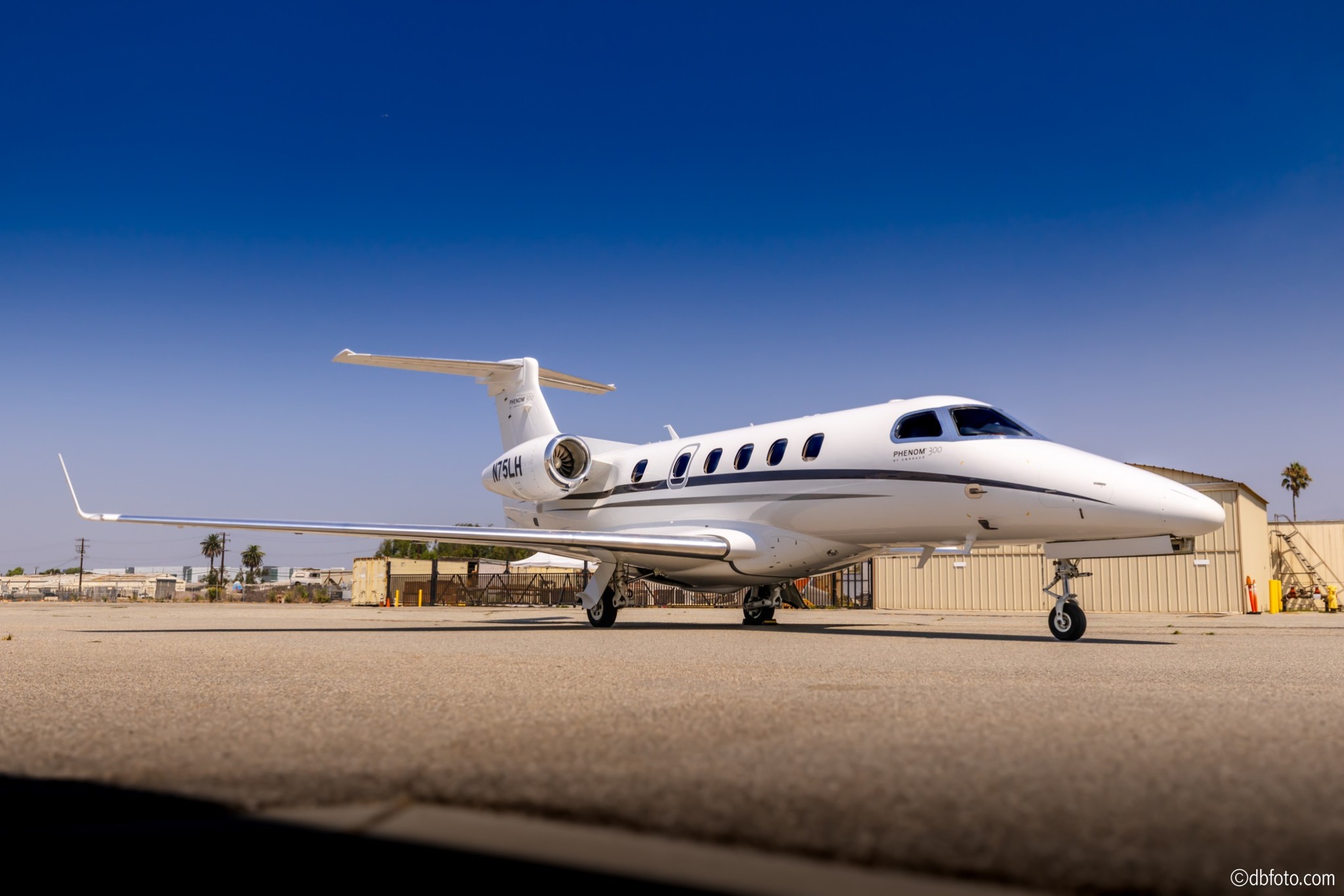 ©dbfoto Exterior24
