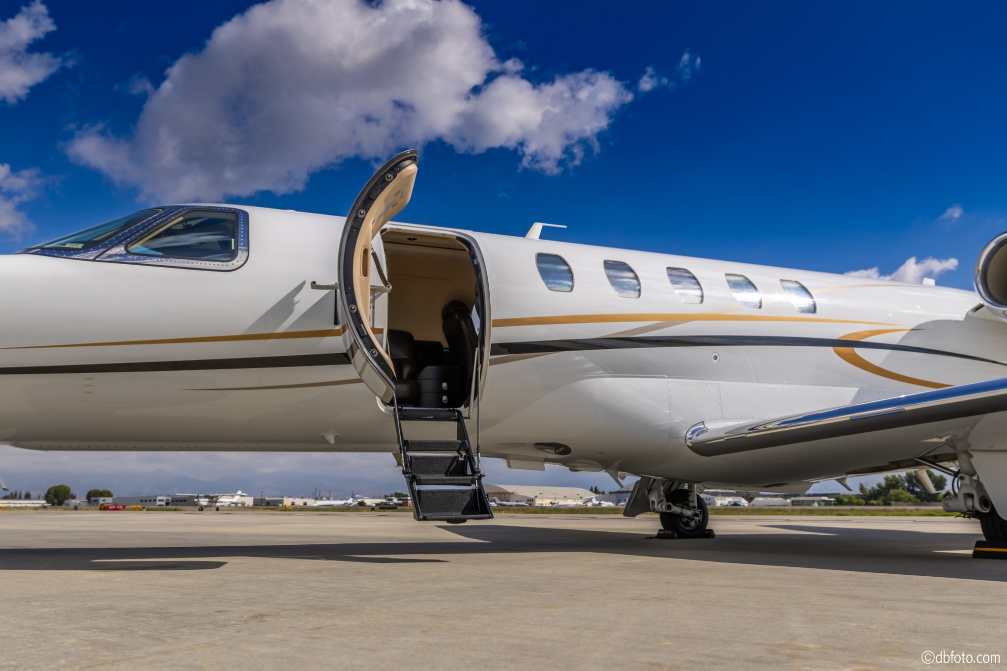 2012 Citation CJ4 - jetAVIVA - Life Is Short, Fly a Jet.