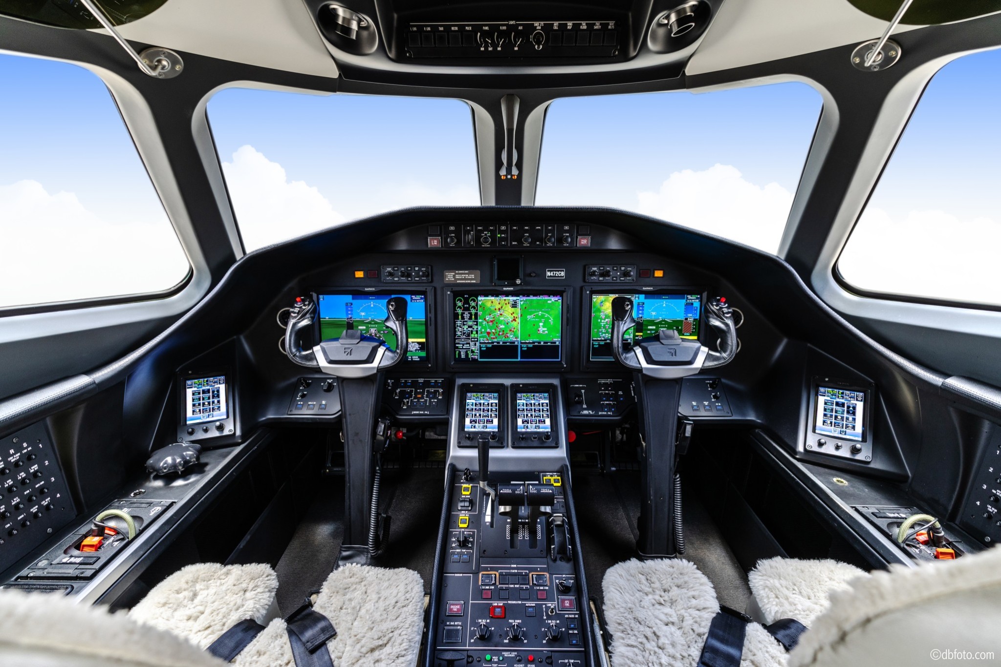 ©dbfoto Flight Deck1