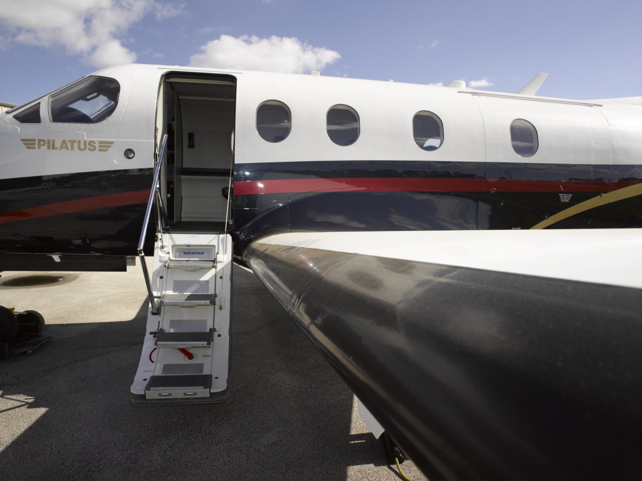 PILATUS PC12 N617EX 48